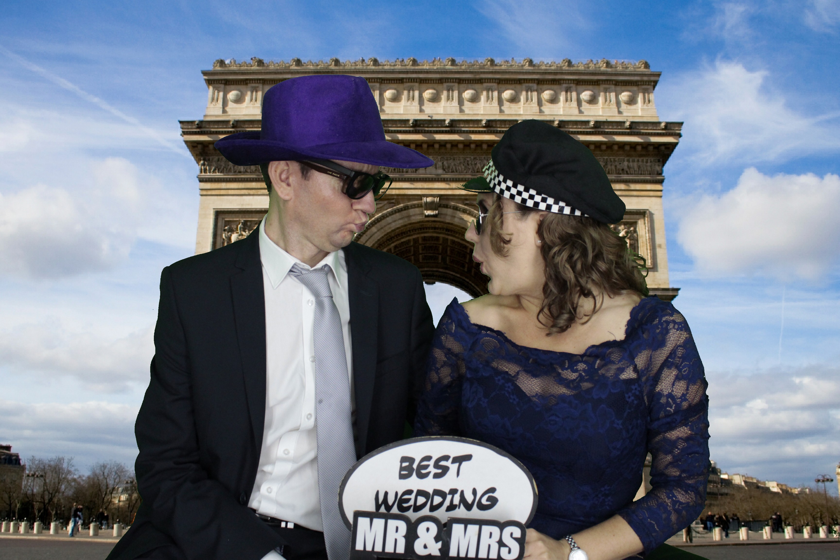 Mr & Mrs Brooks | View more photos from the event at gallery.myphotoboothexperience.co.uk/u/MyPhotoBoothExperienceLtd/Mr-Mrs-Brooks